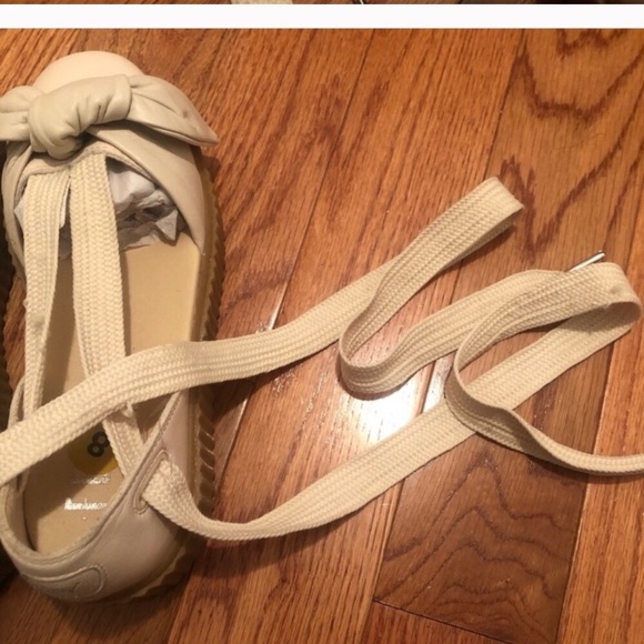 SOLD Fenty Puma Bow Creeper Light Pink platform - Picture 6 of 7